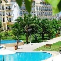 Leaguer Resort Sanya Bay 5*,