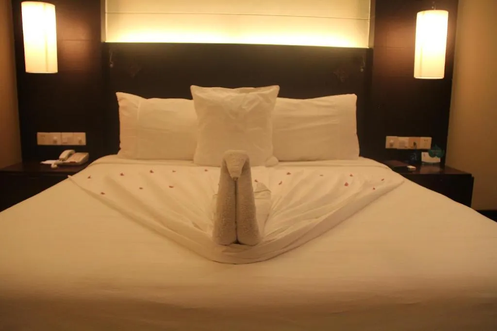 Leaguer Resort Sanya Bay Hotel
