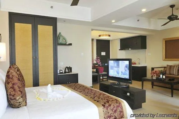 Leaguer Resort Sanya Bay 5*,