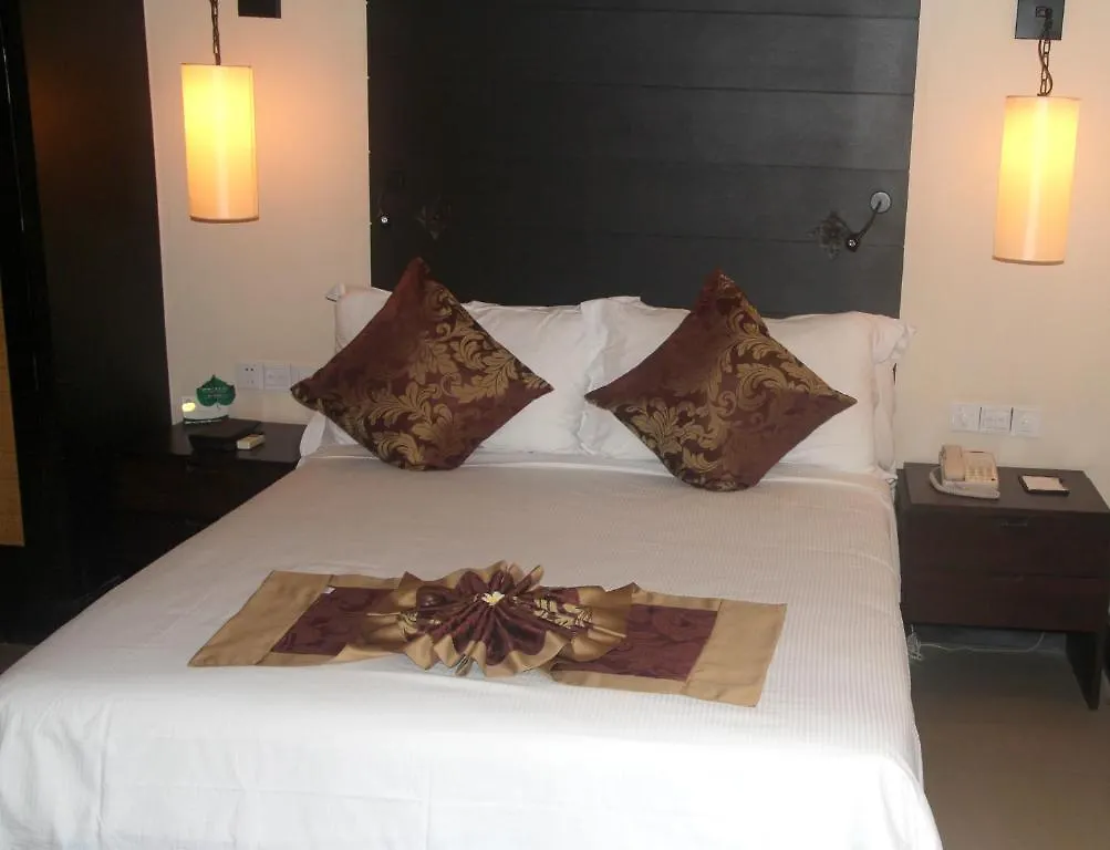 Leaguer Resort Sanya Bay Отель