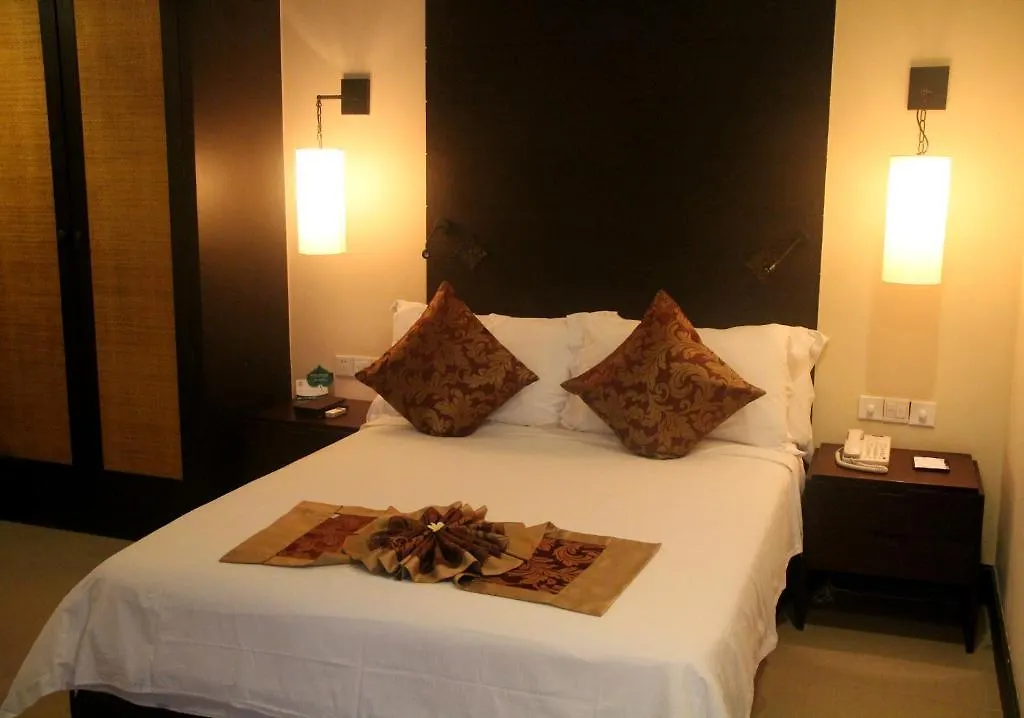 Отель Leaguer Resort Sanya Bay