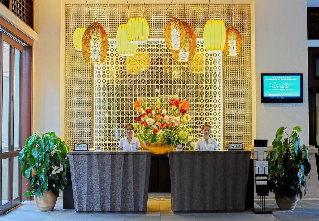 Leaguer Resort Sanya Bay Отель