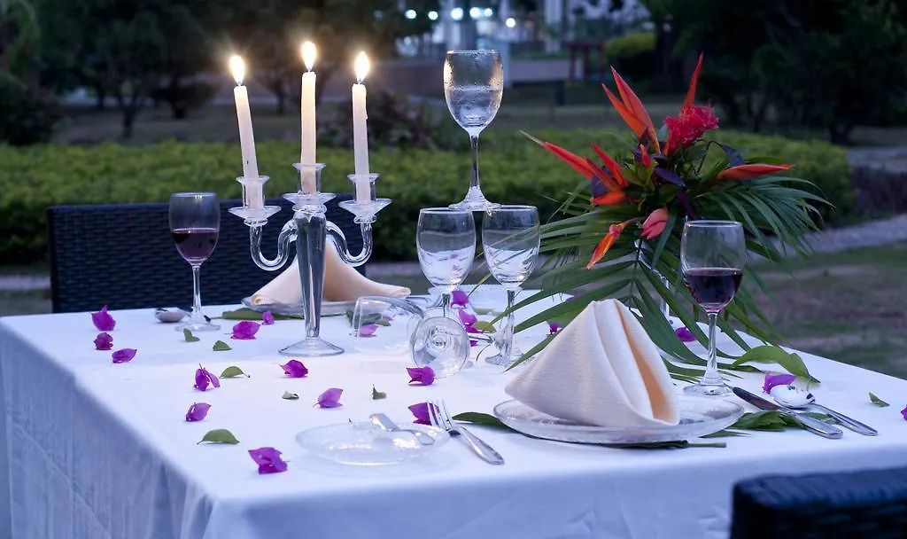 Leaguer Resort Sanya Bay Отель