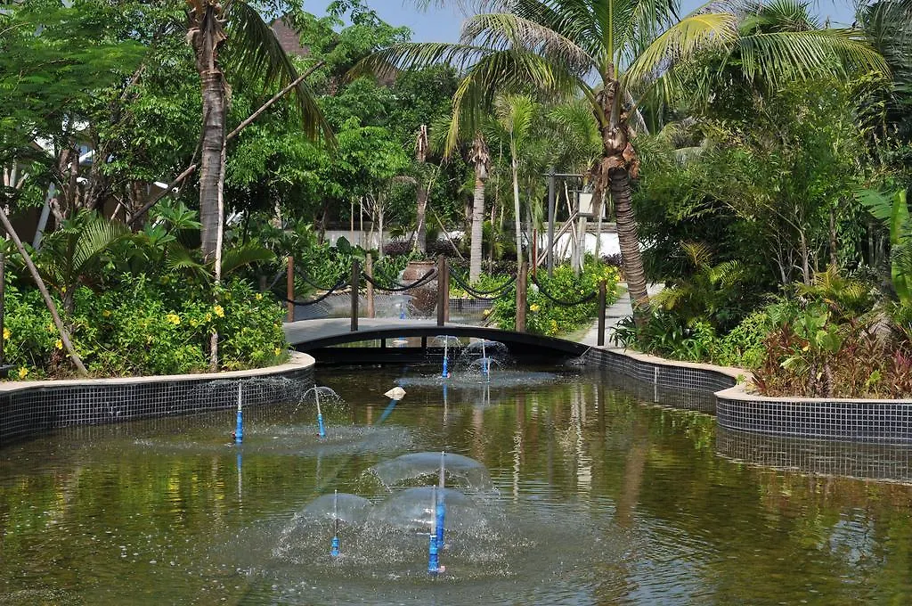 Leaguer Resort Sanya Bay 5*,  Китай