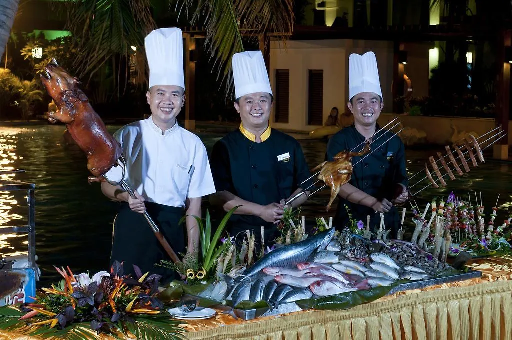 ***** Отель Leaguer Resort Sanya Bay Китай